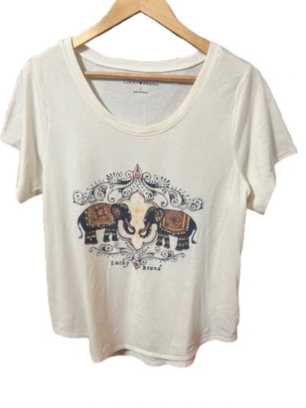 Lucky Brand Cream Scoop Neck Tee with Decorative Elephant Graphic Size Large
